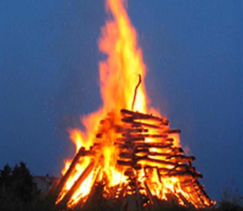 Osterfeuer in Velbert